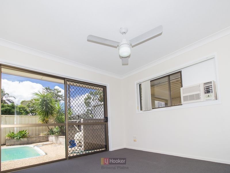 12 Sweetgum Street, Hillcrest QLD 4118