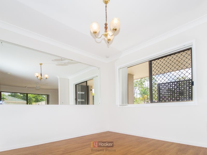 12 Sweetgum Street, Hillcrest QLD 4118