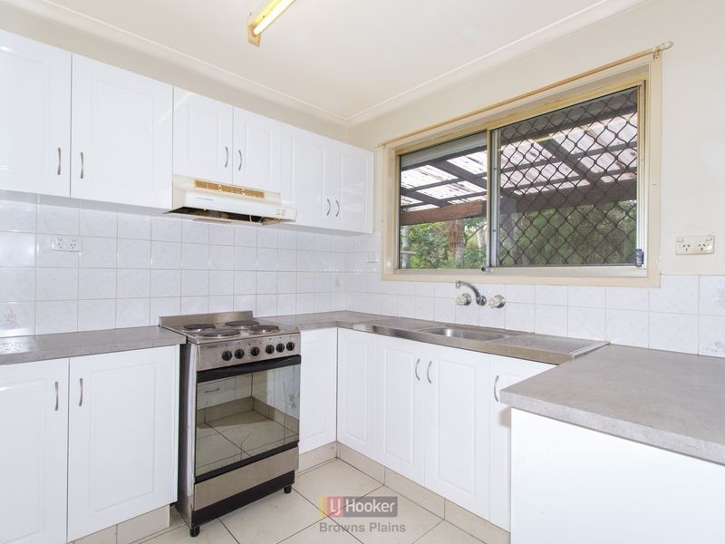 71 Radiata Street, Hillcrest QLD 4118
