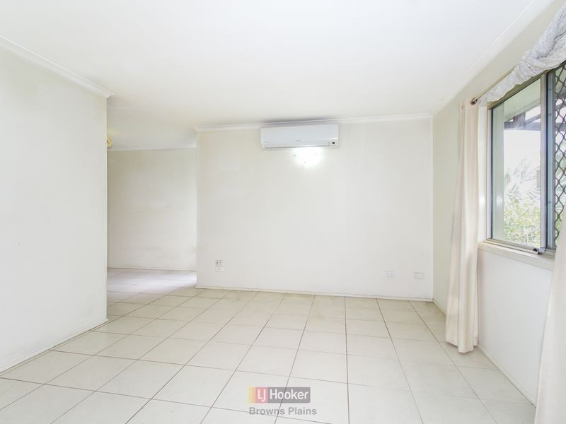 71 Radiata Street, Hillcrest QLD 4118