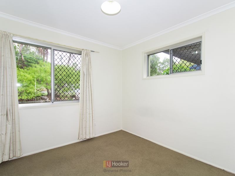 71 Radiata Street, Hillcrest QLD 4118