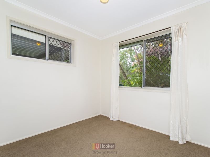71 Radiata Street, Hillcrest QLD 4118
