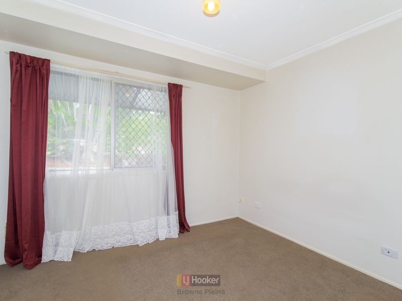 71 Radiata Street, Hillcrest QLD 4118