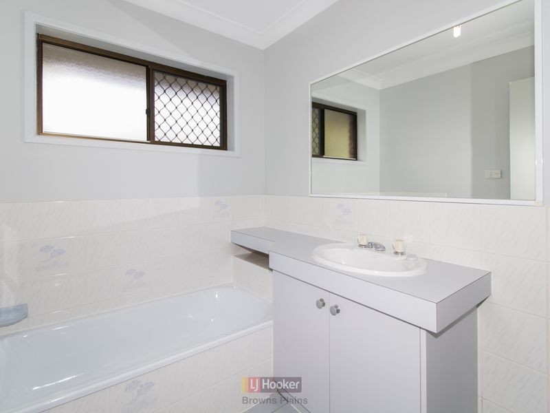 12 Yeoman Court, Boronia Heights QLD 4124