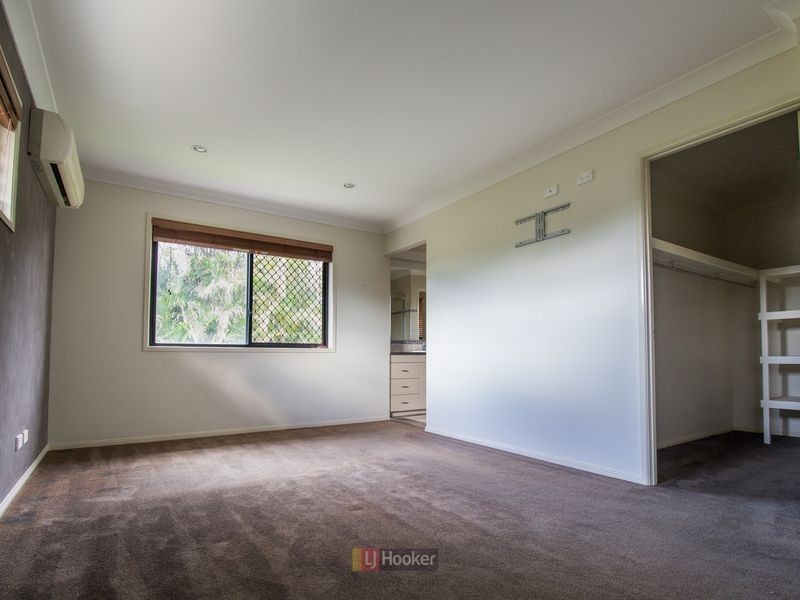 4 Benjamina Circuit, Regents Park QLD 4118