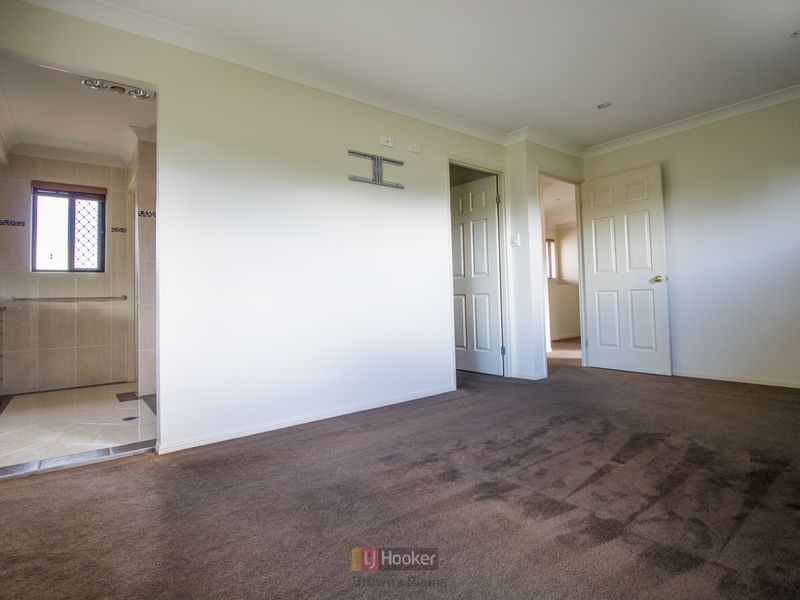 4 Benjamina Circuit, Regents Park QLD 4118