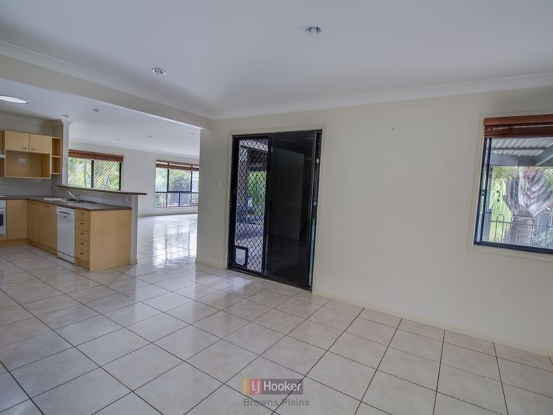 4 Benjamina Circuit, Regents Park QLD 4118