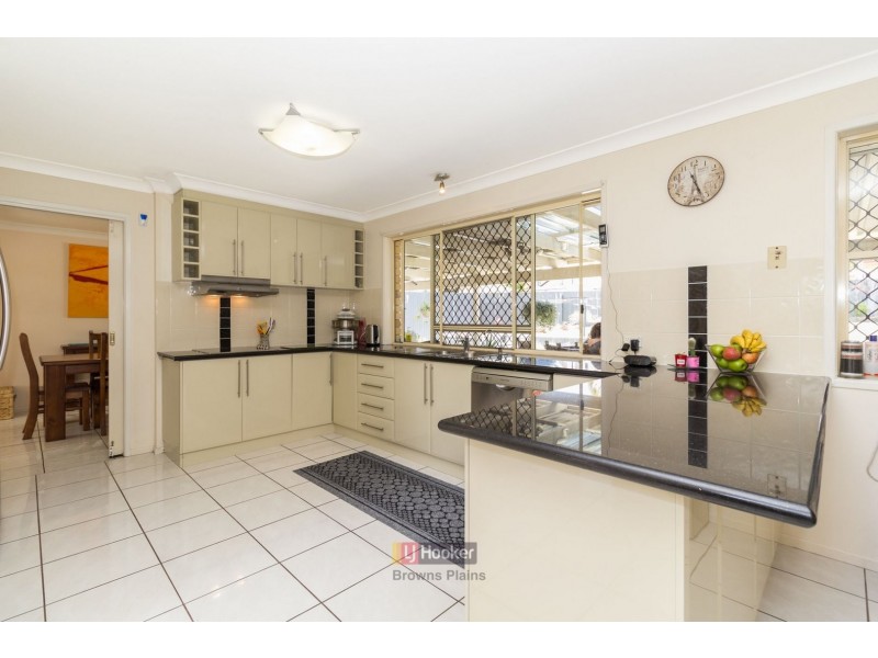 16 Cianthus Street, Regents Park QLD 4118