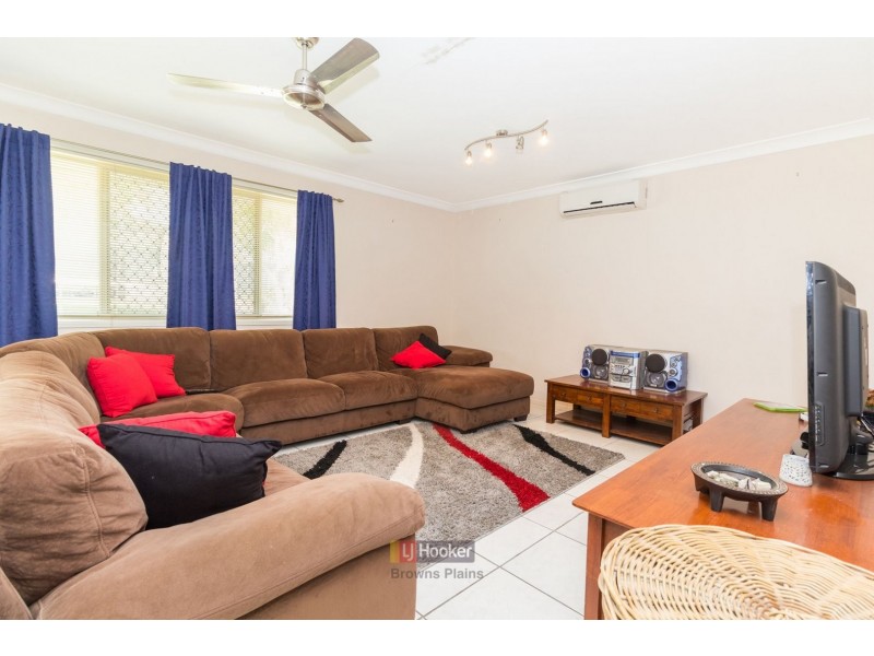 16 Cianthus Street, Regents Park QLD 4118