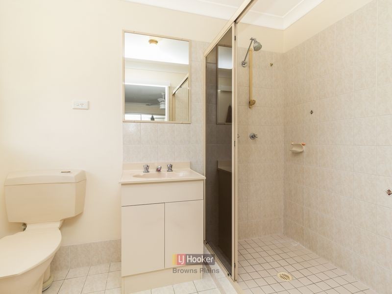 16 Cianthus Street, Regents Park QLD 4118