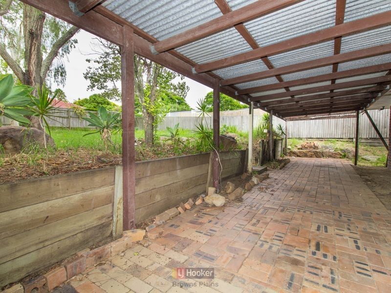 62 Radiata Street, Hillcrest QLD 4118