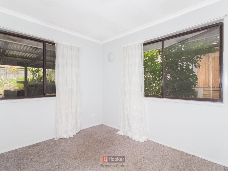 62 Radiata Street, Hillcrest QLD 4118