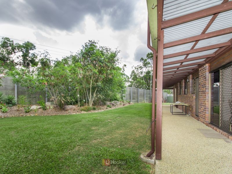 16 Clover Court, Regents Park QLD 4118