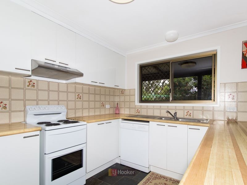 16 Clover Court, Regents Park QLD 4118