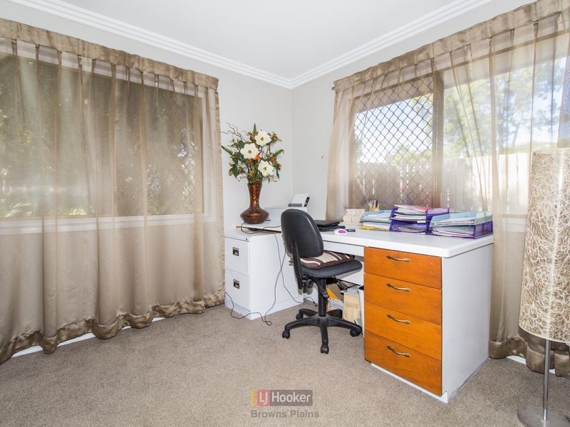 22 Conifer Street, Hillcrest QLD 4118