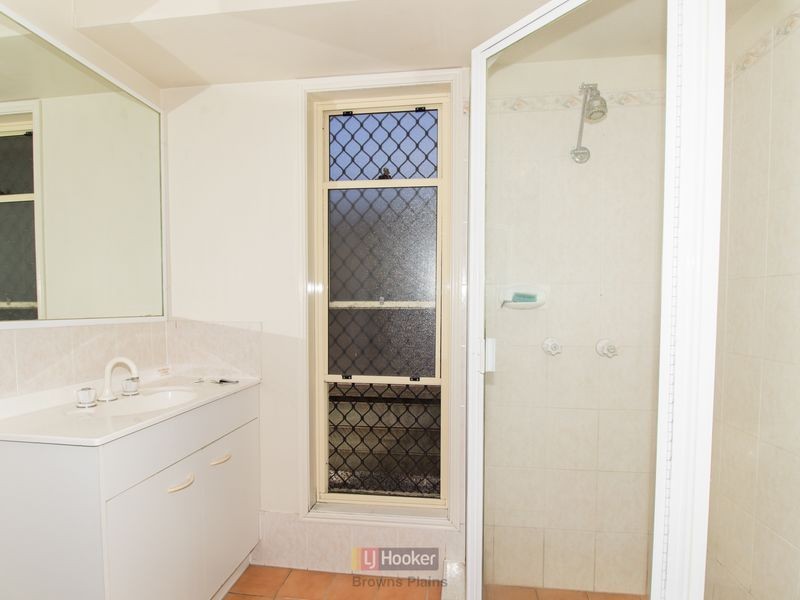 11 Montana Place, Calamvale QLD 4116