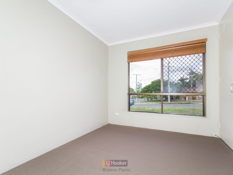 9 Brushbox Street, Crestmead QLD 4132