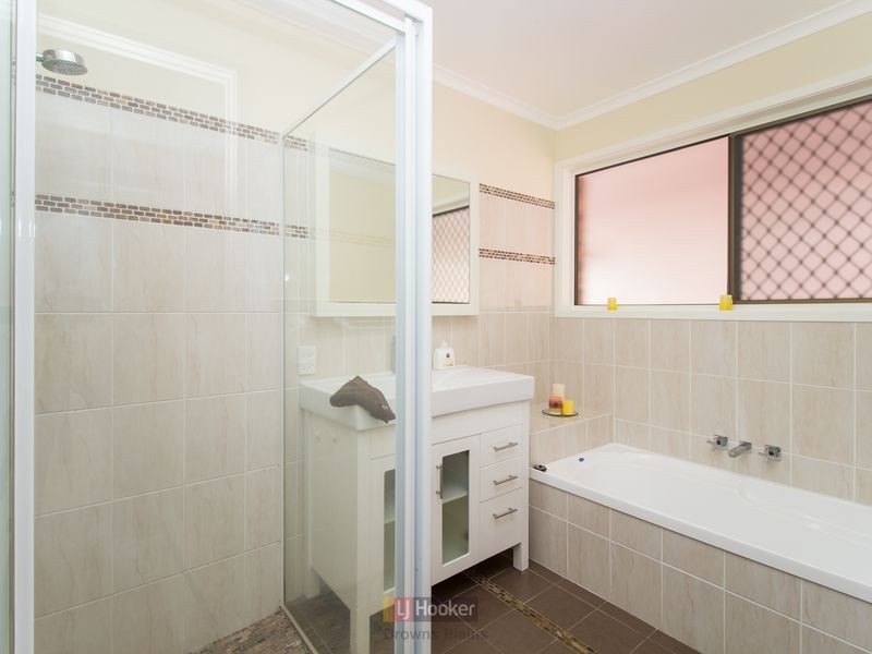 9 Langham Street, Hillcrest QLD 4118