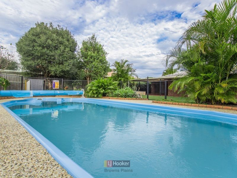 9 Langham Street, Hillcrest QLD 4118