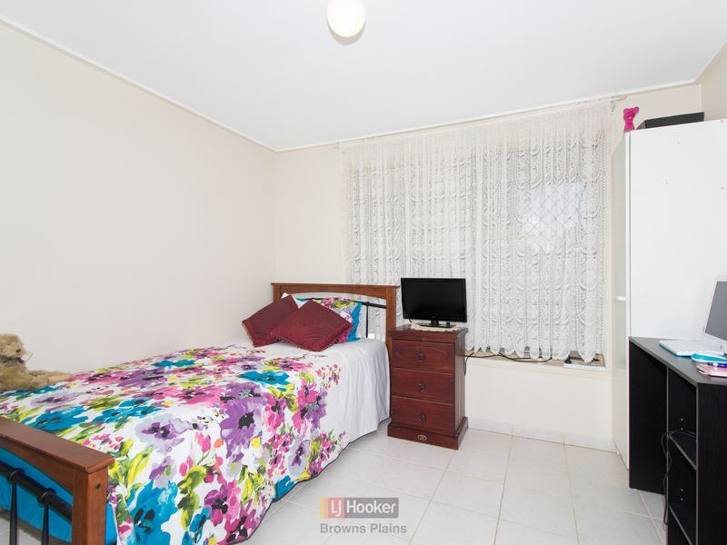 17 Catalina Street, Loganlea QLD 4131