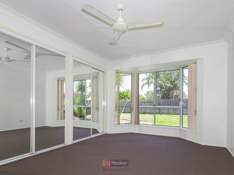 50 Peverell Street, Hillcrest QLD 4118