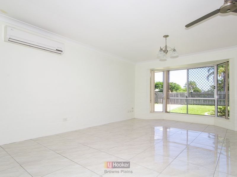 50 Peverell Street, Hillcrest QLD 4118