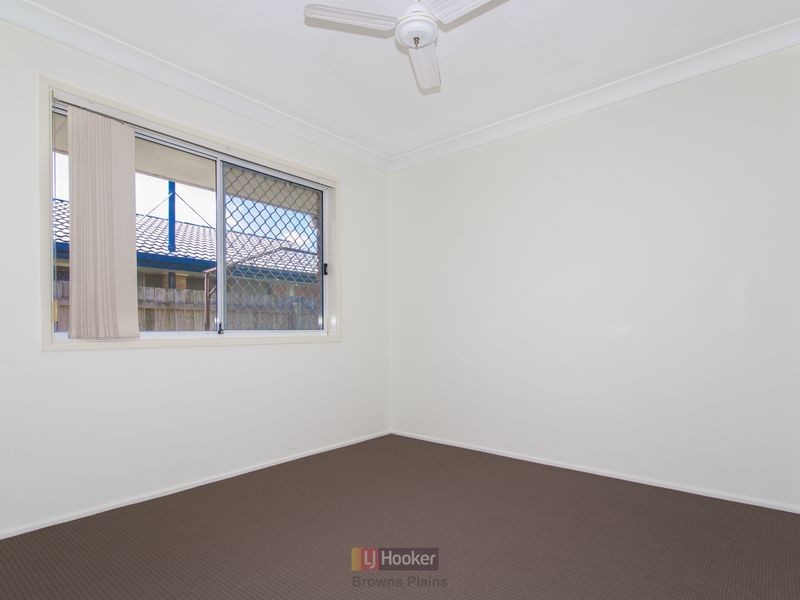 50 Peverell Street, Hillcrest QLD 4118