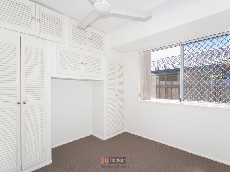 50 Peverell Street, Hillcrest QLD 4118