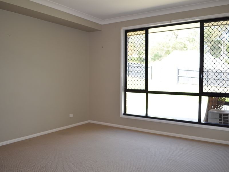 15C Wollumbin Crescent, Waterford West QLD 4133