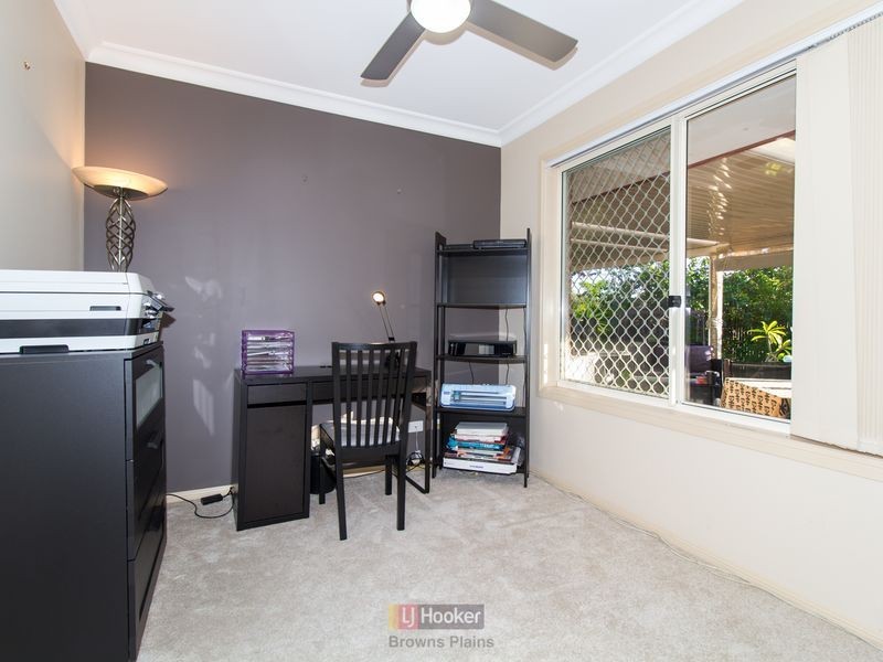 1 Lake Cooloola Court, Logan Reserve QLD 4133