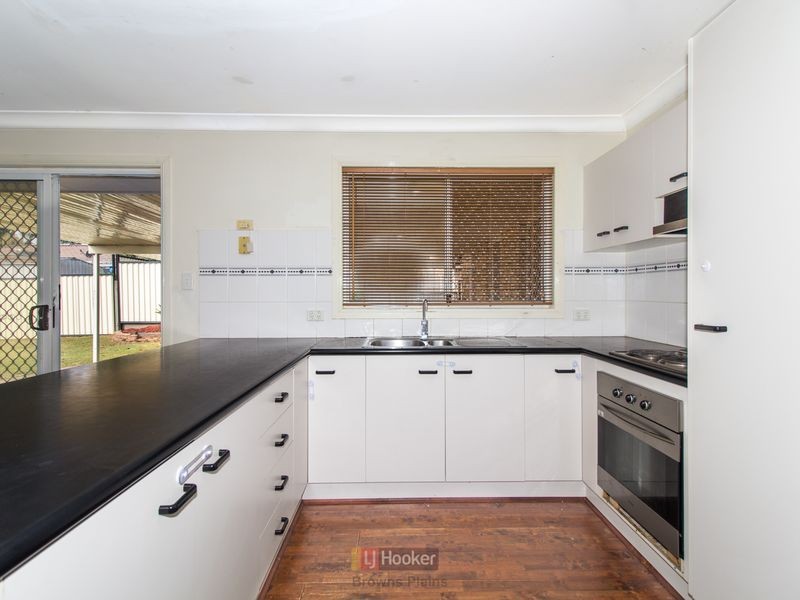 12 Kao Street, Marsden QLD 4132