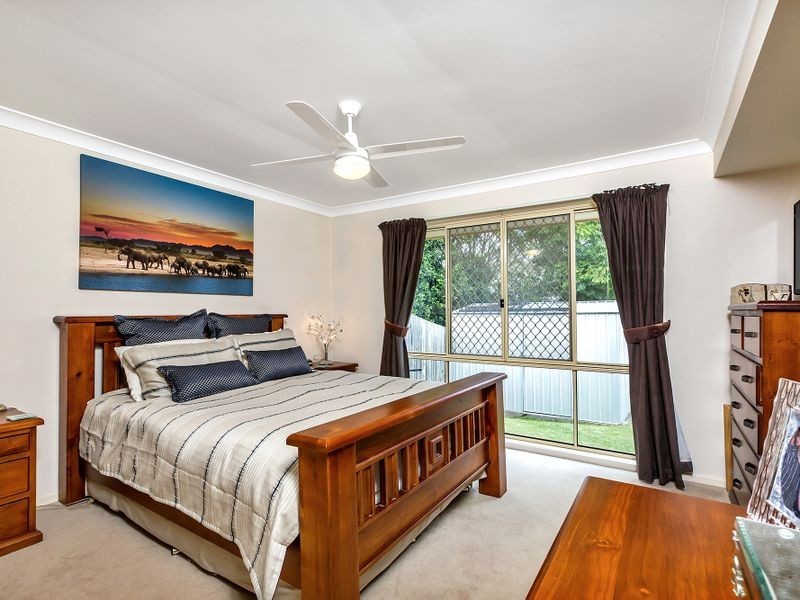 9 Pinedale Crescent, Parkinson QLD 4115