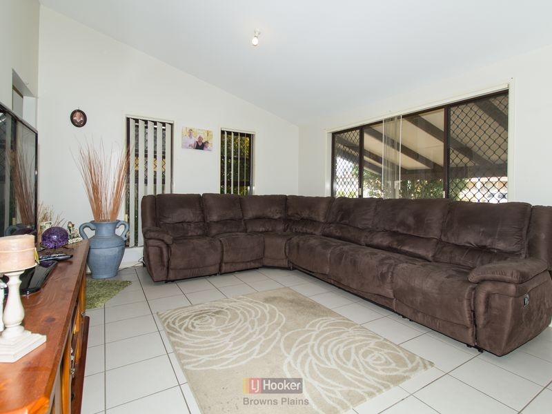 18 Bayswater Street, Mount Warren Park QLD 4207