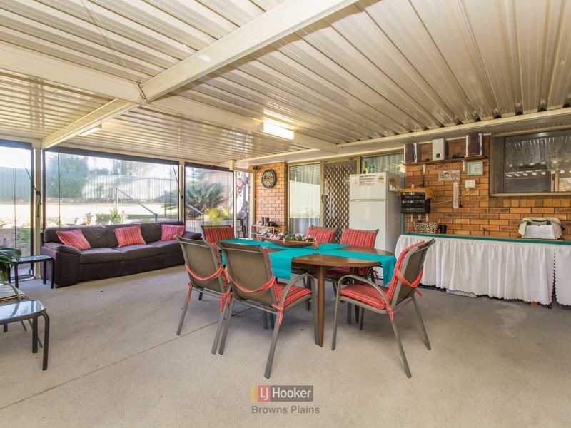 11 Barry Street, Boronia Heights QLD 4124