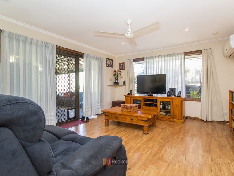11 Barry Street, Boronia Heights QLD 4124