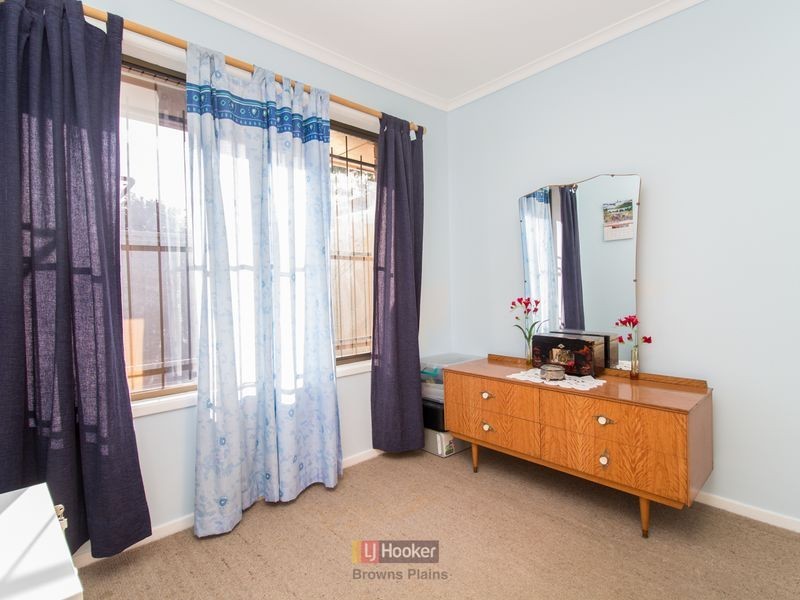 11 Barry Street, Boronia Heights QLD 4124