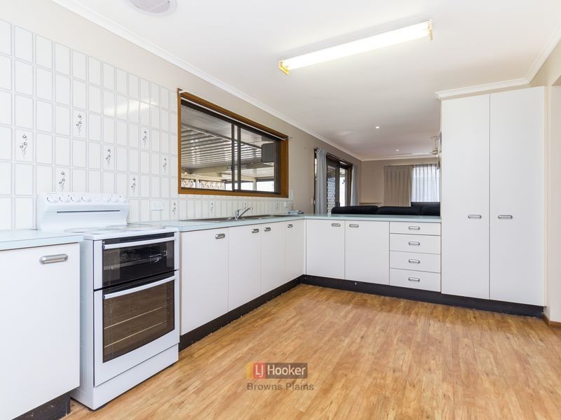 11 Barry Street, Boronia Heights QLD 4124