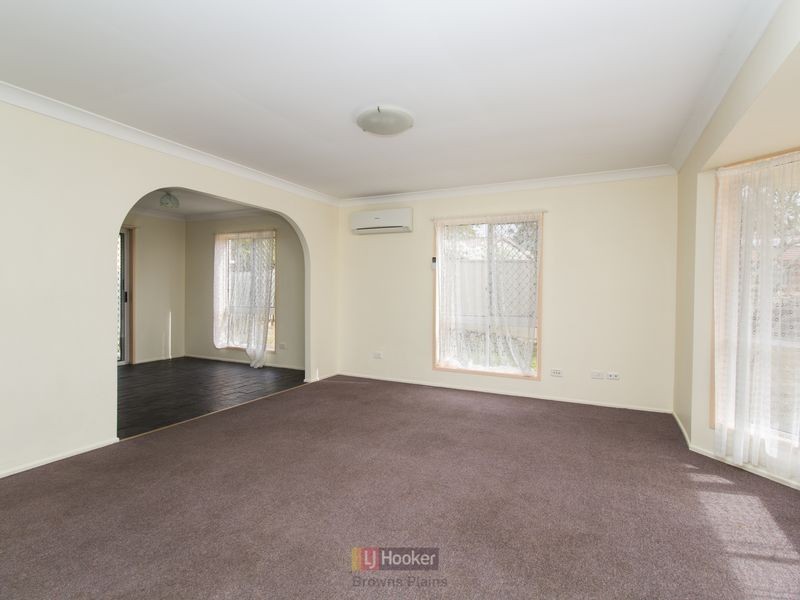 2 Wivenhoe Court, Marsden QLD 4132