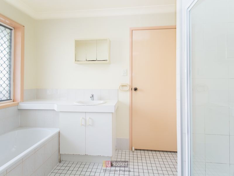 2 Wivenhoe Court, Marsden QLD 4132