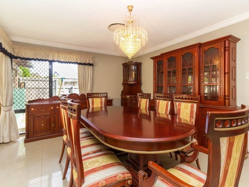 86 Woodlark Crescent, Parkinson QLD 4115