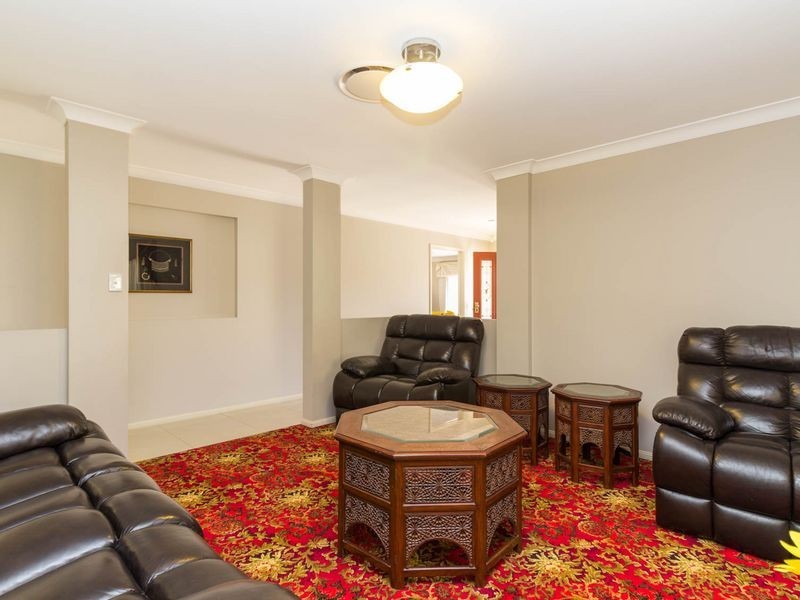 86 Woodlark Crescent, Parkinson QLD 4115