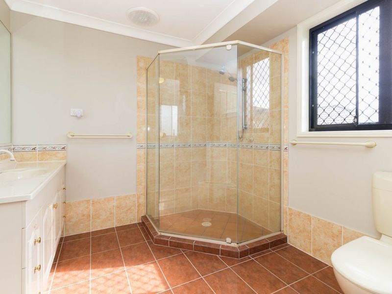 86 Woodlark Crescent, Parkinson QLD 4115