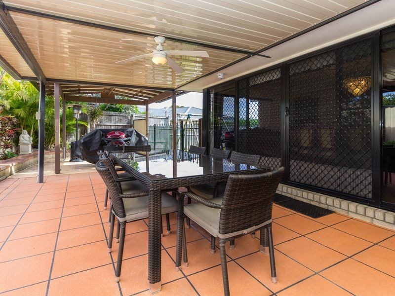 86 Woodlark Crescent, Parkinson QLD 4115