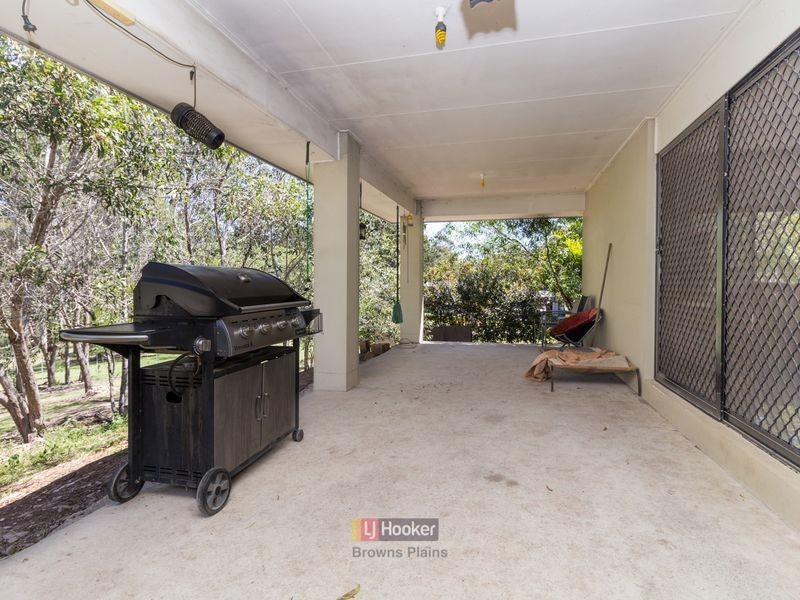 16-18 Goldfinch Court, Greenbank QLD 4124