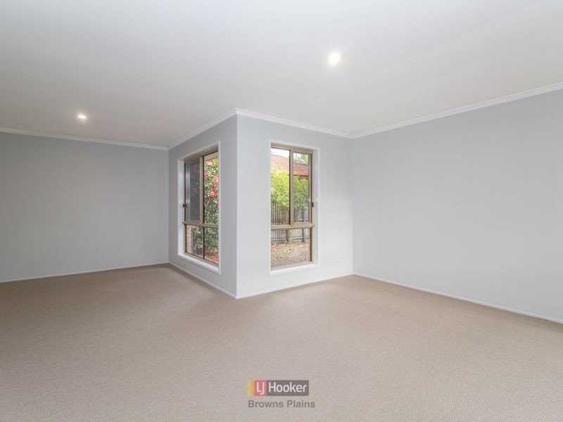 21 Federation Drive, Hillcrest QLD 4118