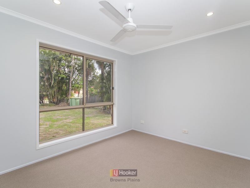 21 Federation Drive, Hillcrest QLD 4118