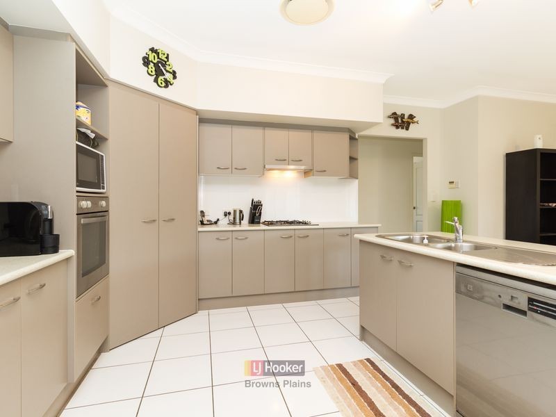 1 Shivvan Court, Marsden QLD 4132