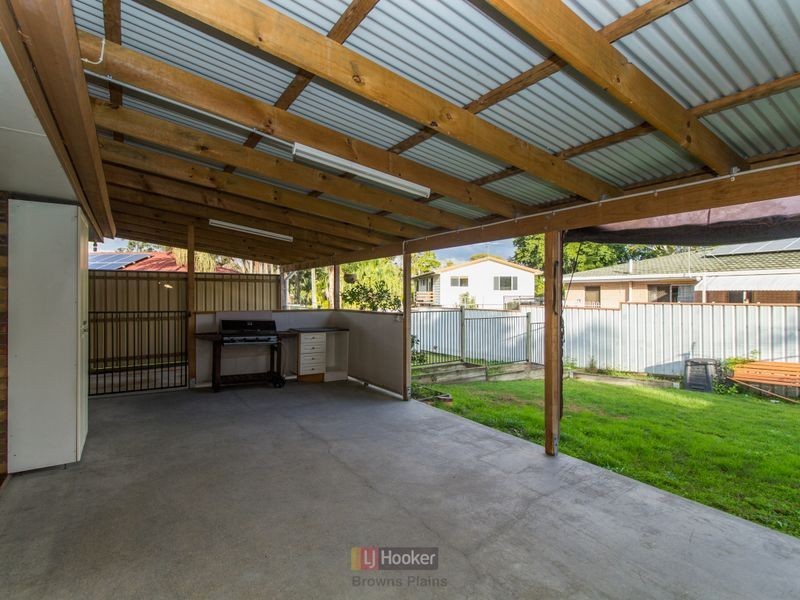 28 Brett Avenue, Browns Plains QLD 4118