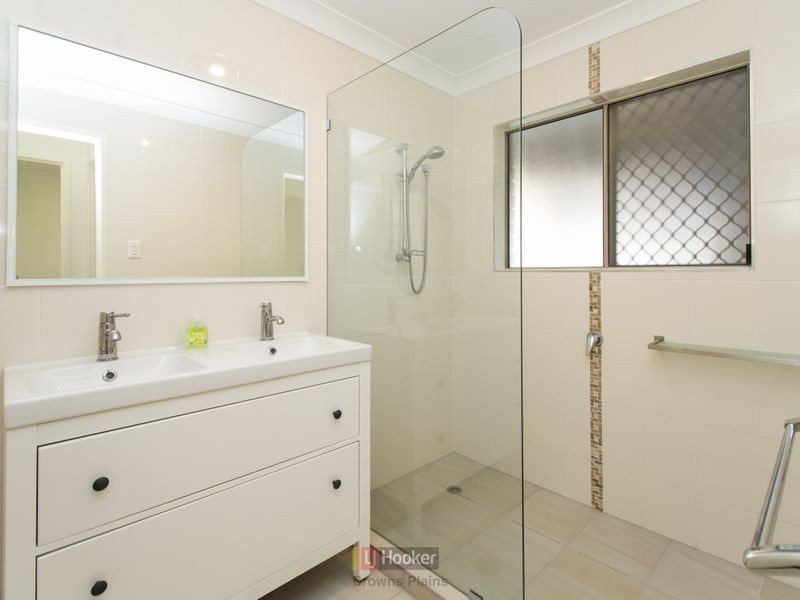 28 Brett Avenue, Browns Plains QLD 4118