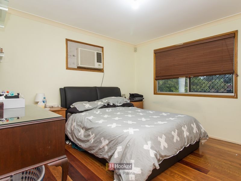 10 Cypress Drive, Marsden QLD 4132